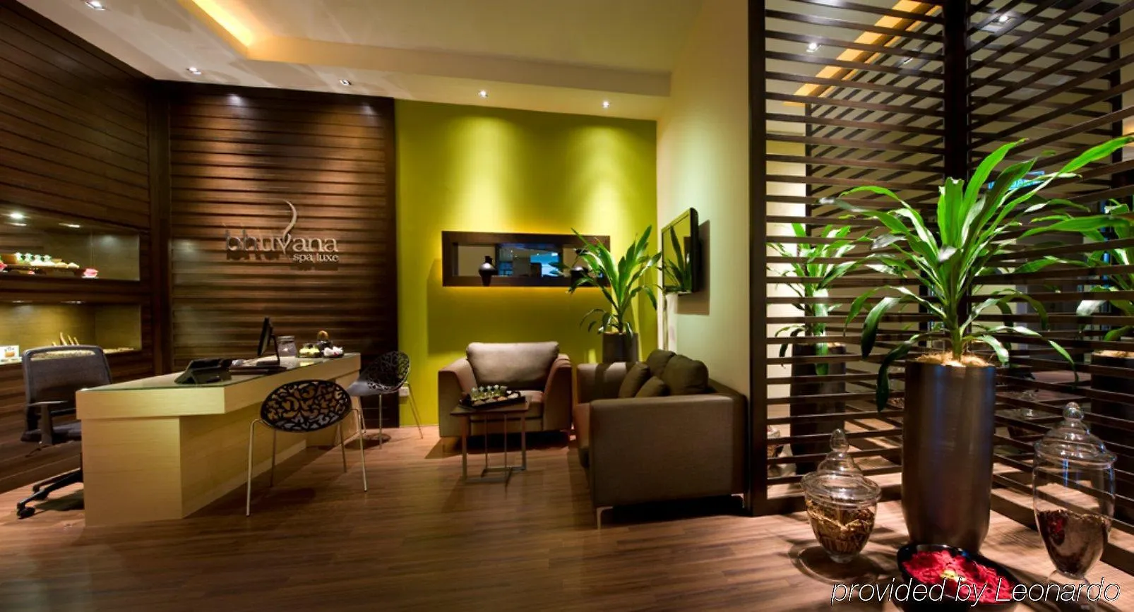Ramada Plaza Kuala Lumpur 5*,